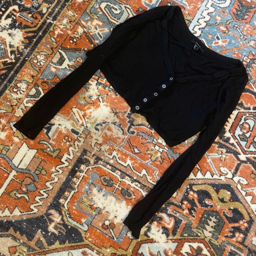 (🌼SALE 2 FOR $10🌼) Cropped Henley